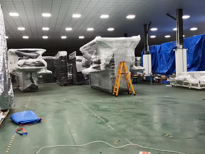 東(dōng)莞某公司(sī)重型真空(kōng)防雨木箱(xiāng)