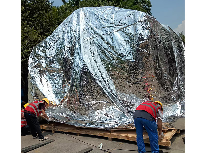 锂(li)電新能源設備(bèi)真空包裝